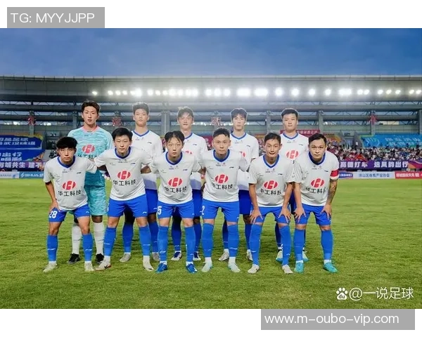 罗毅足球生涯回顾与未来展望：从青涩少年到职业球员的成长之路